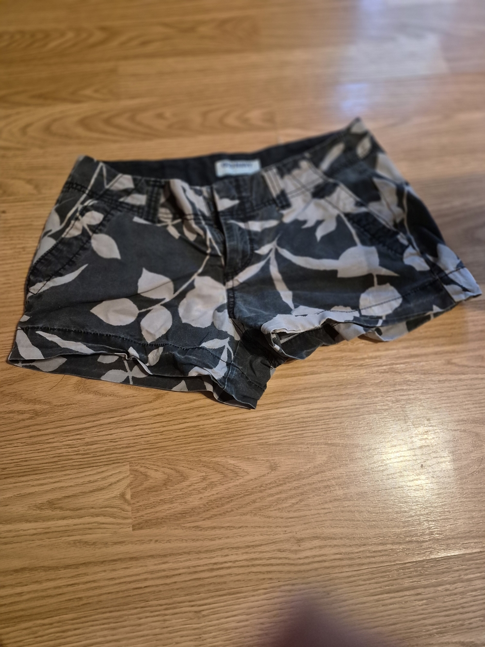 Old Navy Black and Cream Floral Jean Shorts